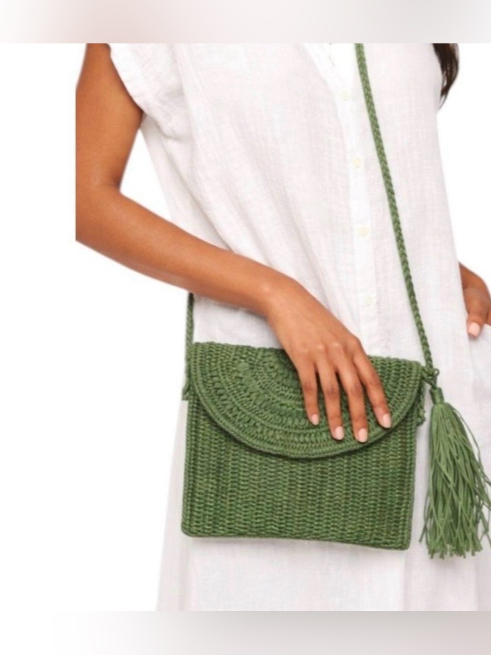 Mar Y. Sol handmade in Madagascar. With natural materials crossbody green straw